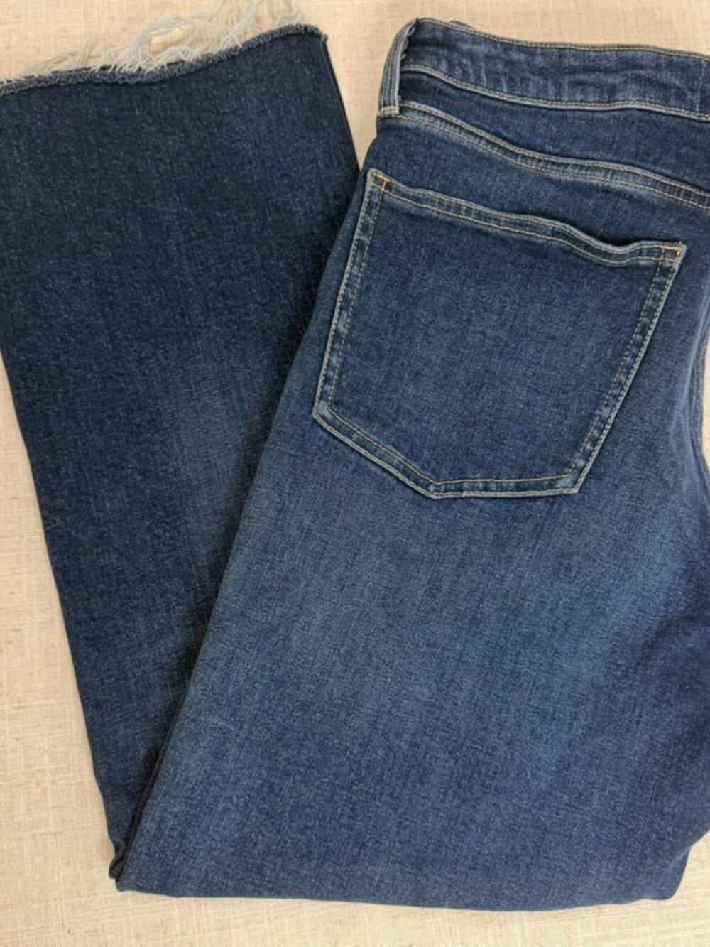 Zara High Rise Raw Hem Wide Leg Jeans Women’s Size 12 Dark Wash Stretch Denim - Picture 2 of 8